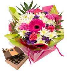 Flowers w/ Chocolate Delivery to Manila